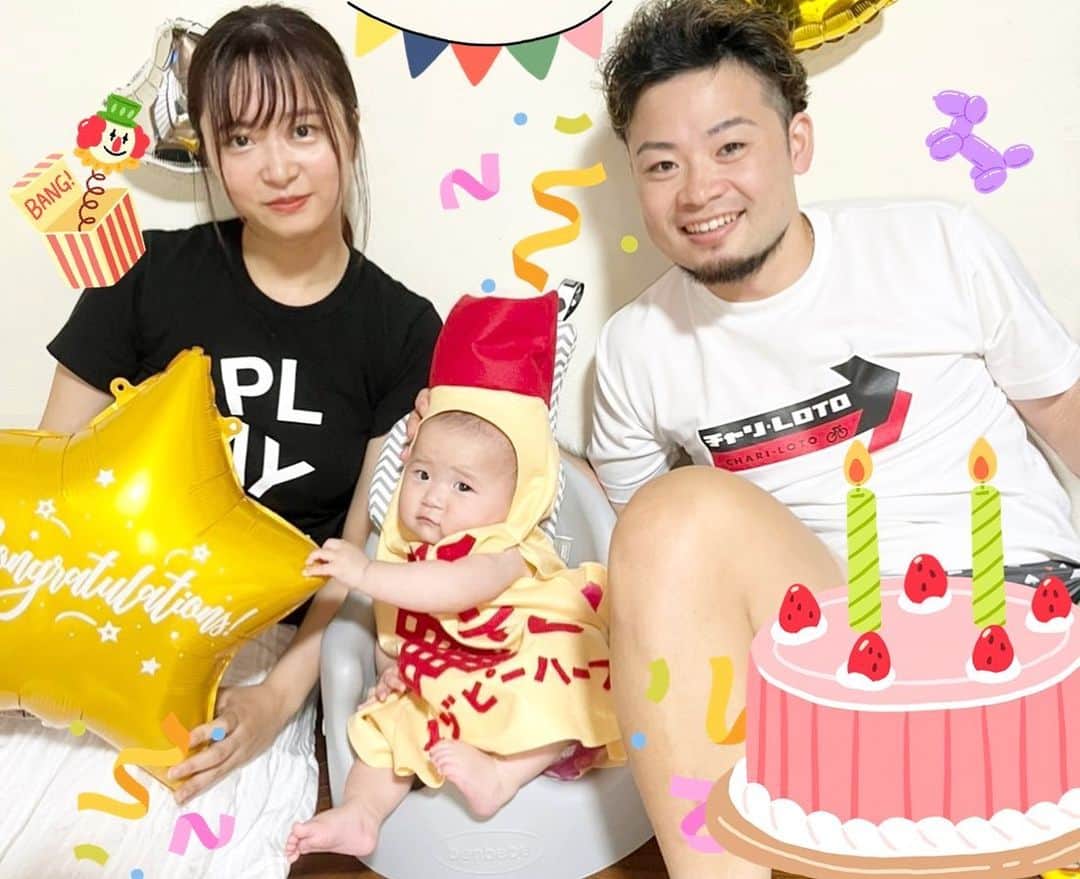 武田るいのインスタグラム：「白玉お師匠はん、ハーフバースデー👶🏻🎀 キューピーハーフの妖精さんに👼❣️ みんなでお祝い🎉🎂 毎日家族みんな頑張っているしとっても癒されているପ(⑅ˊᵕˋ⑅)ଓいつもありがとう🥹 今日は七夕🎋お願いごとしよう🌟 #ハーフバースデー #halfbirthday #baby #babystagram #赤ちゃんのいる暮らし #生後6ヶ月 #キューピーハーフバースデー #七夕🎋 #ootd #family #familyphotography」