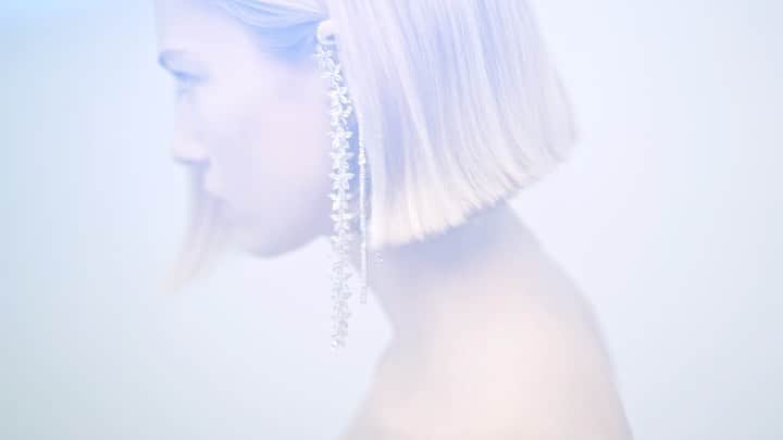 Fendiのインスタグラム：「Join the #FendiCouture Autumn Winter 2022 experience – 7th July, 2.30pm CET.  Artistic Director of Couture and Womenswear: @mrkimjones  Artistic Director of Accessories and Menswear: @silviaventurinifendi Artistic Director of Jewelry: @delfinadelettrez   Film: @walterfilms」