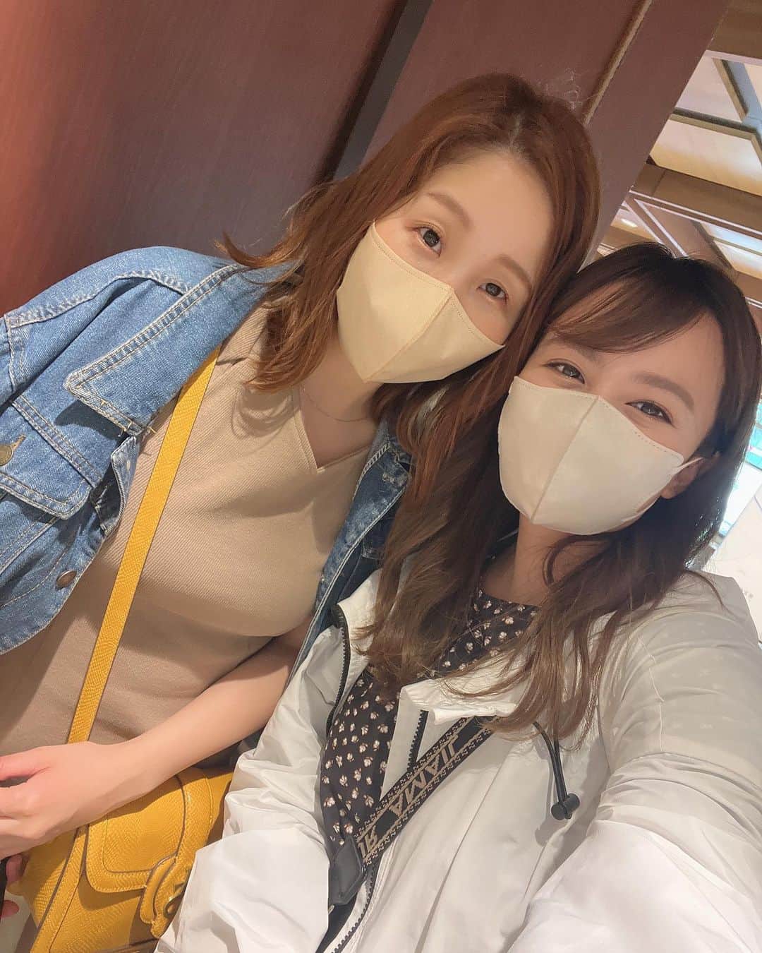 山田菜々のインスタグラム：「ちょっと前にプチ旅行☺️🫶 もう何年も仲良いのに初めての✨ かなさん誘ってくれてありがとう☺️♡  今日は七夕ですね〜🎋 朝からちょっといいことがあったのは七夕だからかな〜〜🥹💕 みんな素敵な七夕になってるといいな〜☺️🫶」