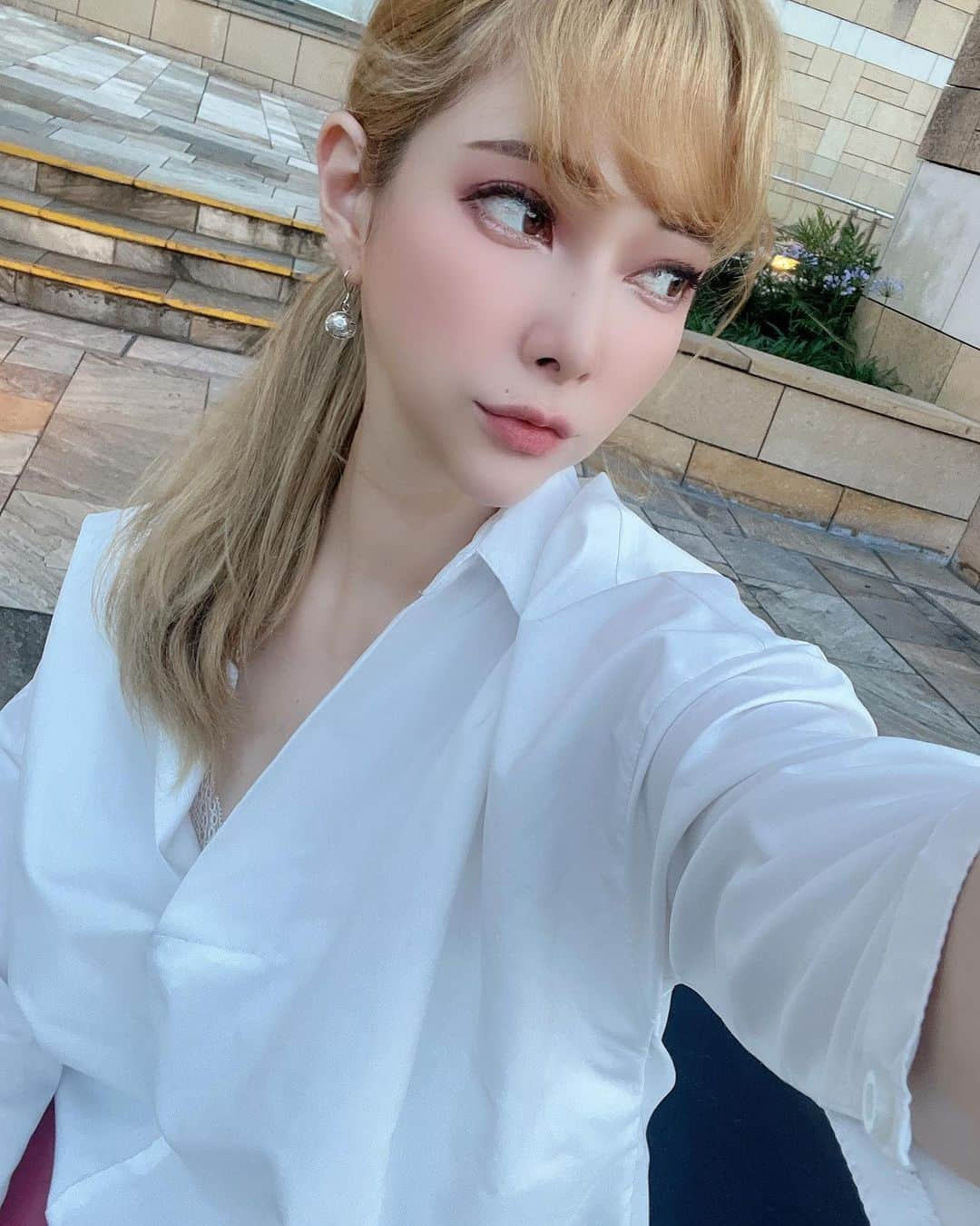 ティアのインスタグラム：「👀👀👀#selfie #tokyo #japan #ティア」