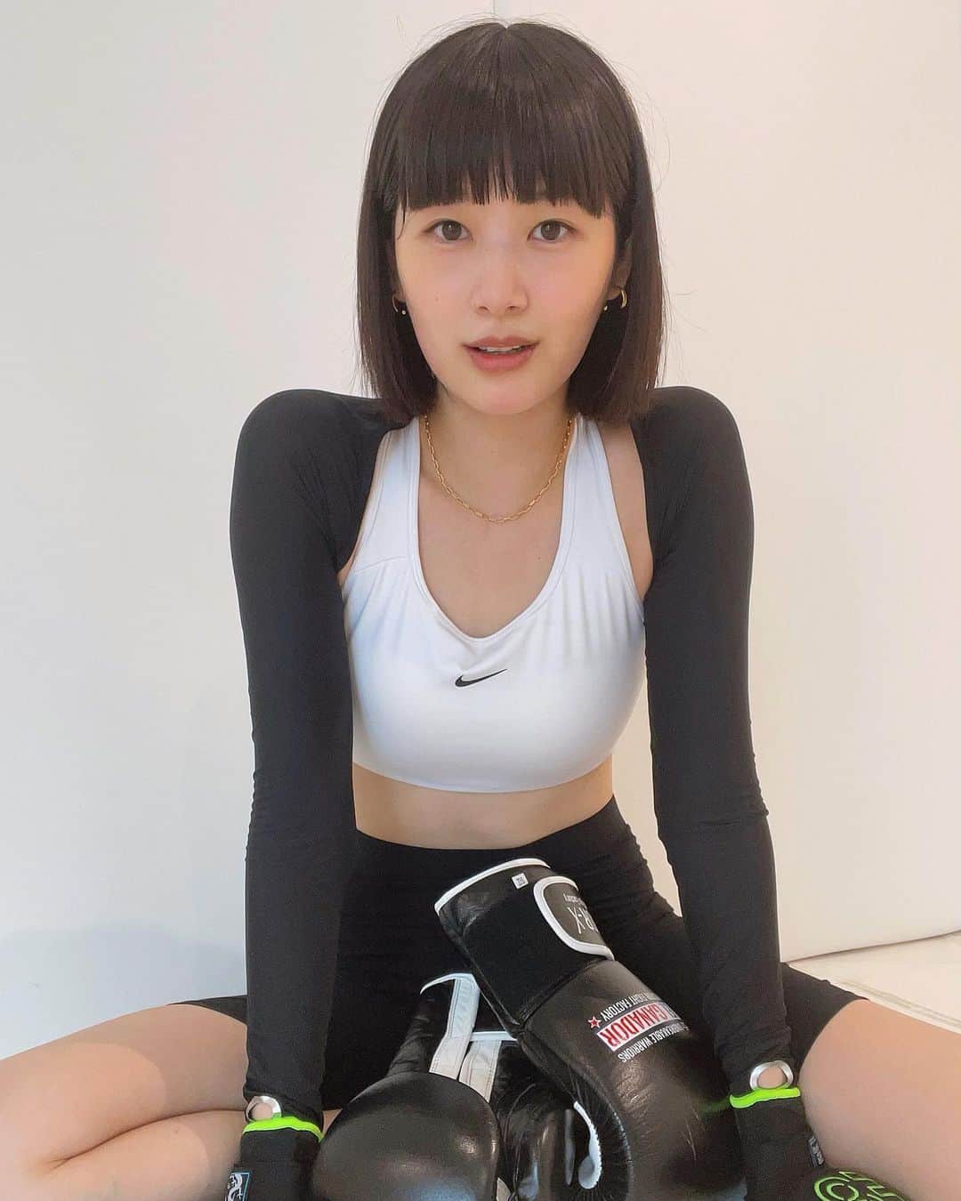 新井貴子のインスタグラム：「Fire.」