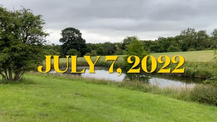 ジム・アドキンスのインスタグラム：「2022 show 35. 2000 Trees Festival. Cheltenham, England」