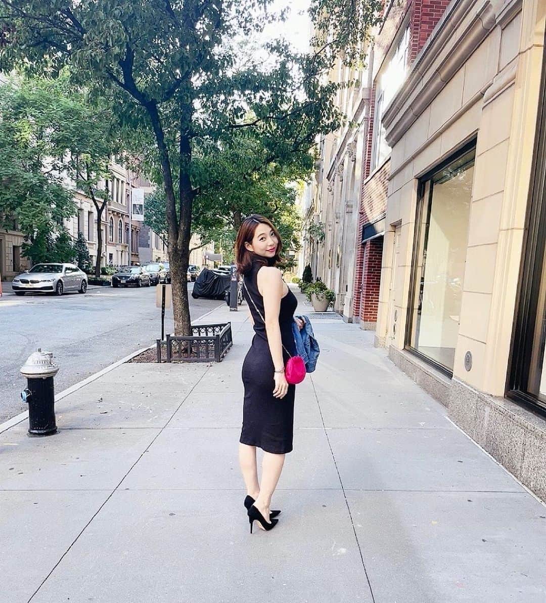 小泉麻耶のインスタグラム：「Enjoy your life ❤️💛🧡 Enjoy your time 🤍💜💚 and enjoy yourself 💙😆🤎 #happy #life #and #love #🥳」
