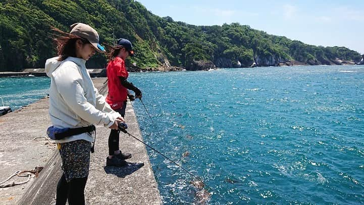 関西テレビ「釣りたガール！」さんのインスタグラム写真 - (関西テレビ「釣りたガール！」Instagram)「『釣りたガール！濃いめ』  関西テレビで明日9日(土)朝4時37分から放送🐟✨  今回は堤防釣りをより簡単に楽しむための情報が盛りだくさん！！！  もちろん美味しいご飯も🤤  お見逃しなく！！  #釣りたガール #釣りたガール濃いめ #静岡県 #西伊豆町 #堤防釣り」7月8日 20時26分 - tsurita_girl