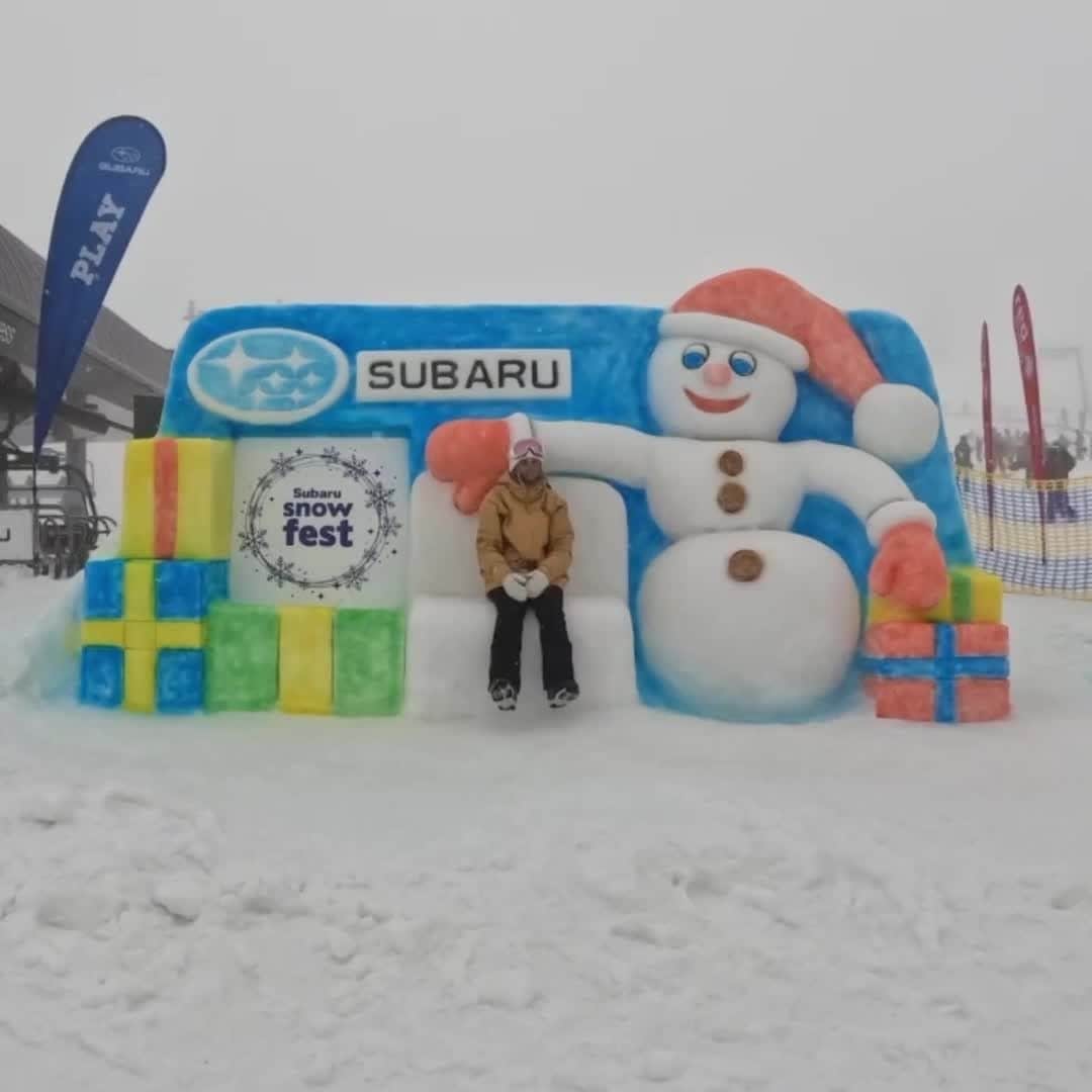 Subaru Australiaのインスタグラム：「The 2022 SUBARU SNOW FEST festivities continue at @Perisher_resort. Be on the lookout for the amazing Christmas-themed ice sculpture - you can't miss it! 🎅❄️☃️ Share a pic with us 👇 or upload it to your socials and tag @SubaruAustralia and @Perisher_resort. ⁣ ⁣ #Perisher #Subaru #SubaruSnowfest #SnowFest」