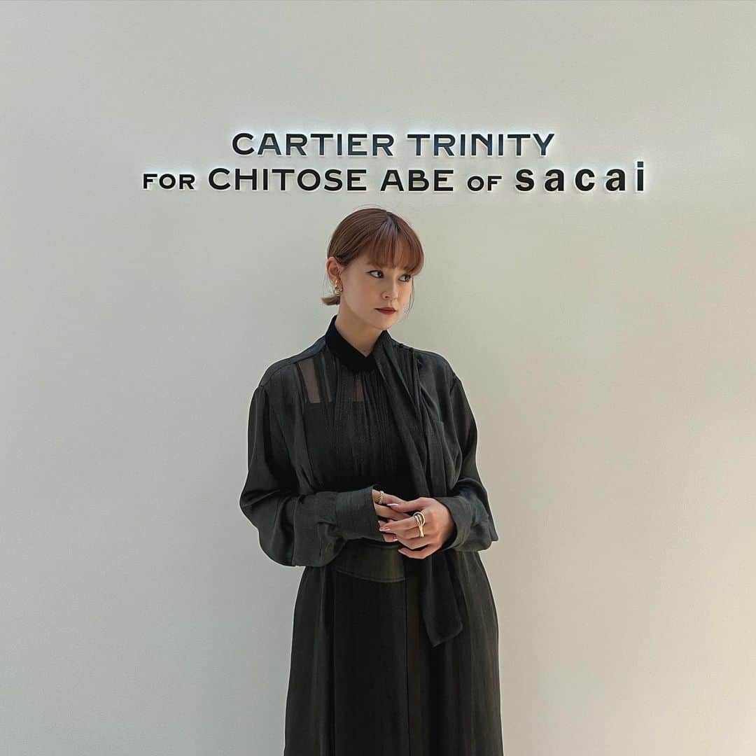 emmaさんのインスタグラム写真 - (emmaInstagram)「🖤 @cartier @sacaiofficial  #CartierTrinityforChitoseAbeofsacai #Cartier #sacai 🖤」7月8日 17時25分 - okss2121