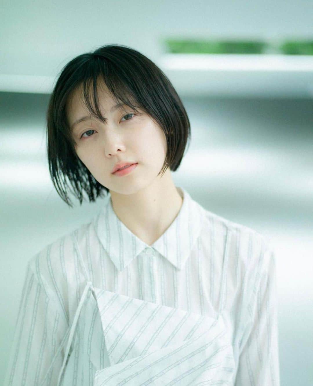 川上舞乃さんのインスタグラム写真 - (川上舞乃Instagram)「🍀🍀🍀  @__cnp_  #加藤小夏  デジタル写真集 @resonance_editor   本日発売🕊  ph #細居幸次郎 hm#原田琴美 @1129kotomi」7月8日 18時38分 - kawamiiiiii