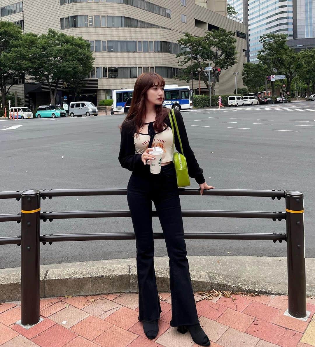 河﨑莉奈のインスタグラム：「フリマ楽しみ🖤  7/30 みんな会いにきてね🥲🫶🏻  ※アーカイブに詳細ハイライト固定してるから見てね❕」