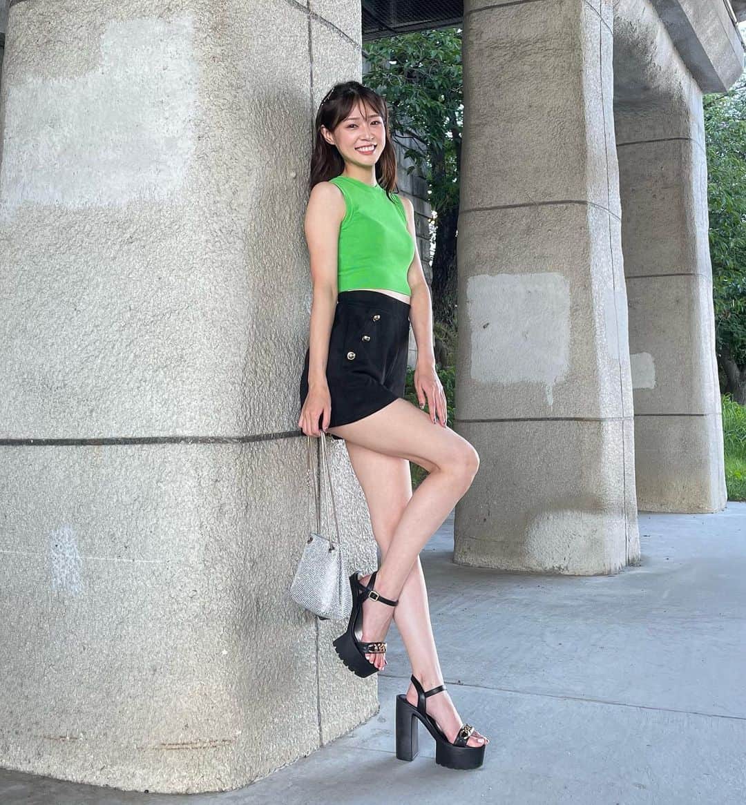 橘香恋のインスタグラム：「おはようございます🥰 ⁡ 前回の投稿に イイネとコメントありがとうございます💗 ⁡ ⁡素敵な週末をお過ごしくださいませっ✨✨ ⁡ ⁡ ⁡ ⁡ ⁡ ⁡ ⁡ ⁡ ⁡ ⁡ ⁡ ⁡ ⁡ ⁡ ⁡ ⁡」