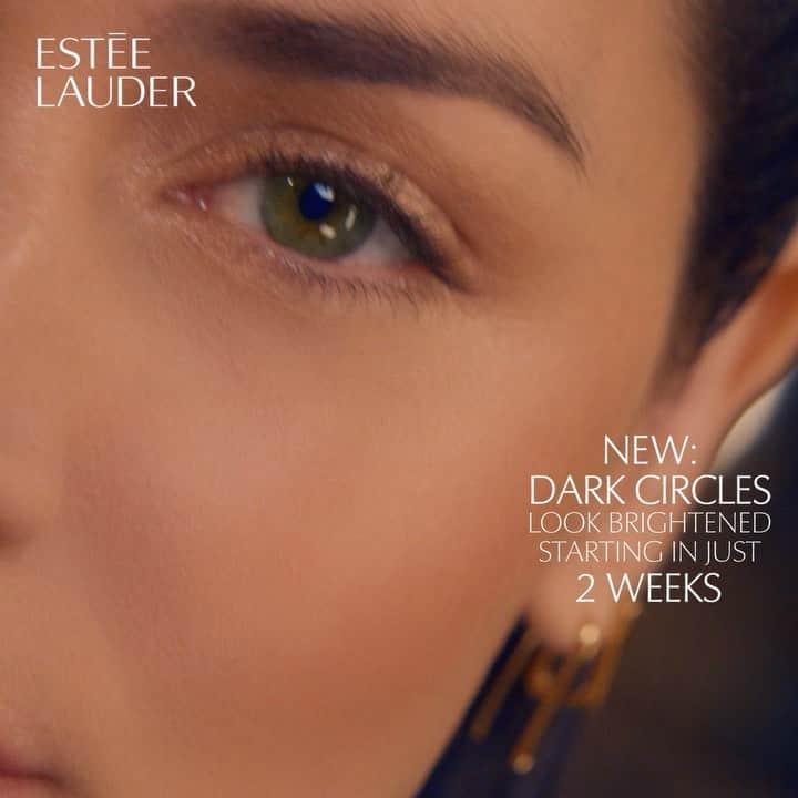 アナ・デ・アルマスのインスタグラム：「My latest @esteelauder campaign! I’m obsessed with the new #AdvancedNightRepair Supercharged Eye. It’s my must- have to wake up my eyes. 💙✨ #EyeExperts #EsteeGlobalAmbassador」