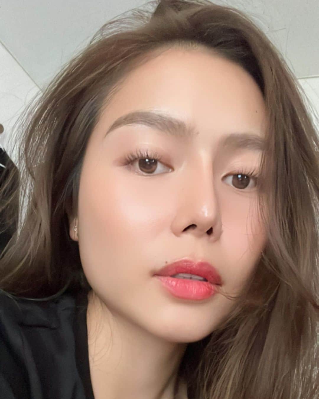 西田美保のインスタグラム：「Hey are you awake? ❣️」