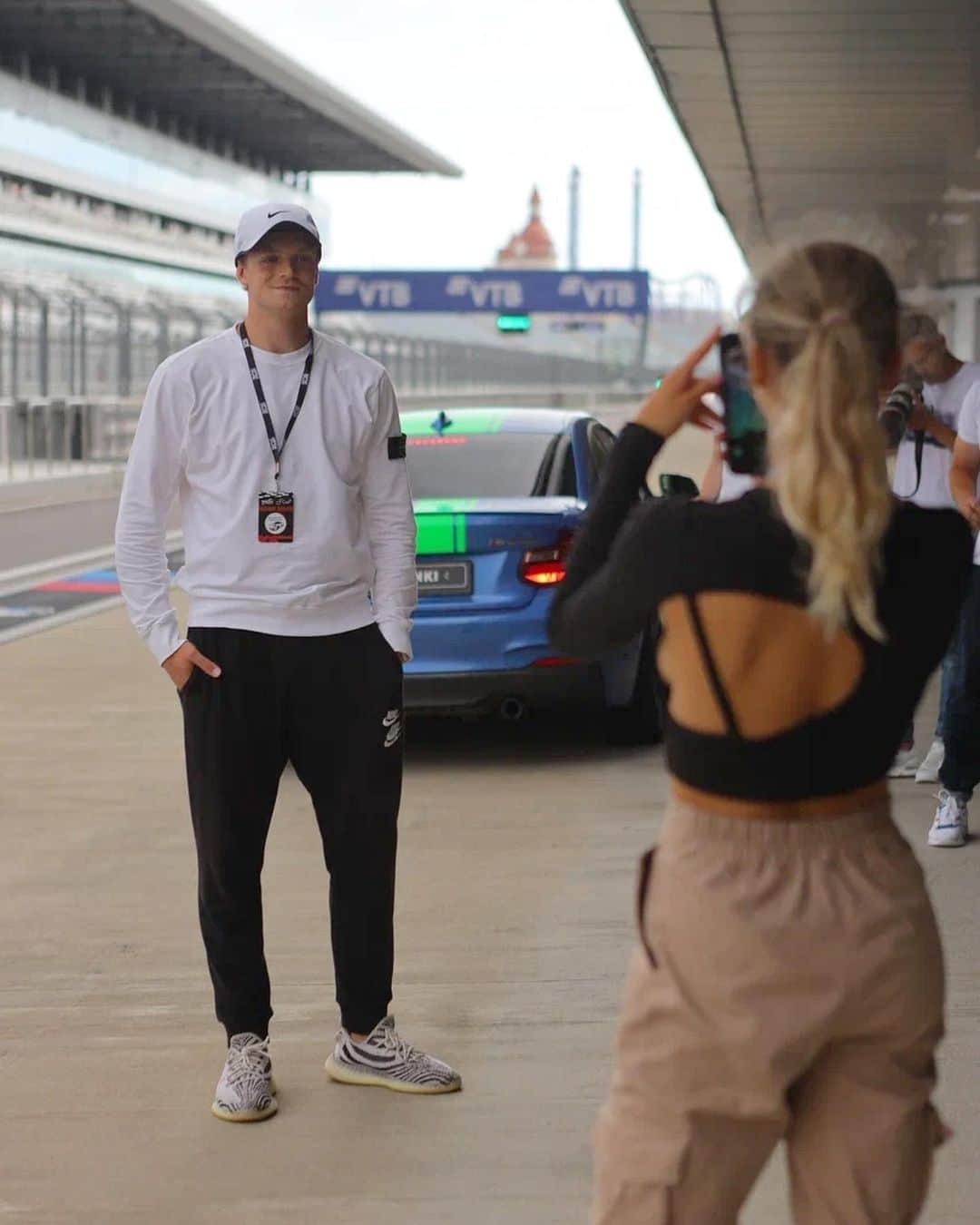 ドミトリー・コズロフスキーのインスタグラム：「Погружаемся в мир Гонок🏎🏁🏆」