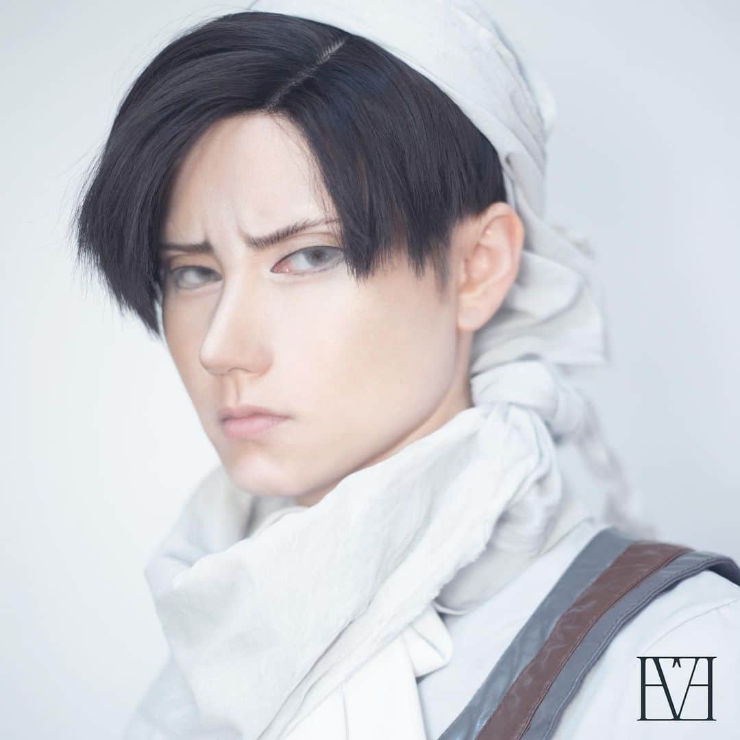 天照EVEさんのインスタグラム写真 - (天照EVEInstagram)「お掃除兵長コス  #進撃の巨人 #attackontitan #levi #リヴァイ#コスプレ #cosplay」7月9日 18時50分 - amaterasueve