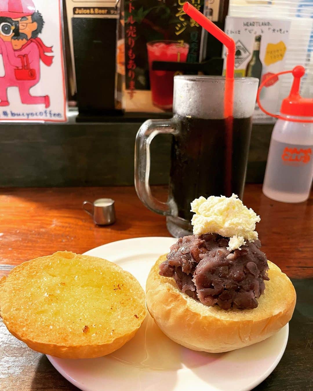 岩佐美咲のインスタグラム：「名古屋といったらのモーニング🍽  ホットコーヒーならお代わり一杯無料、アイスコーヒーなら無料でジョッキサイズに変更可、という事でもちろんサイズアップしました。好きな言葉は「無料」です！　　　　 今日から7/17まで御園座にて梅沢富美男さんと研ナオコさんの公演に出演させて頂きます☺️🌼　　　　　　　　　　　　　　　　　　 名古屋満喫するぞいっ　　　　　　　　　　　　　 　　　　　　　　　　　　　　　　　　　　　　 #名古屋 #名古屋グルメ #名古屋カフェ #あんバター #モーニング #コーヒー #カフェ #朝ごはん #モーニングカフェ #名古屋モーニング #御園座 #cafe #coffee #morning #food #bucyocoffee」