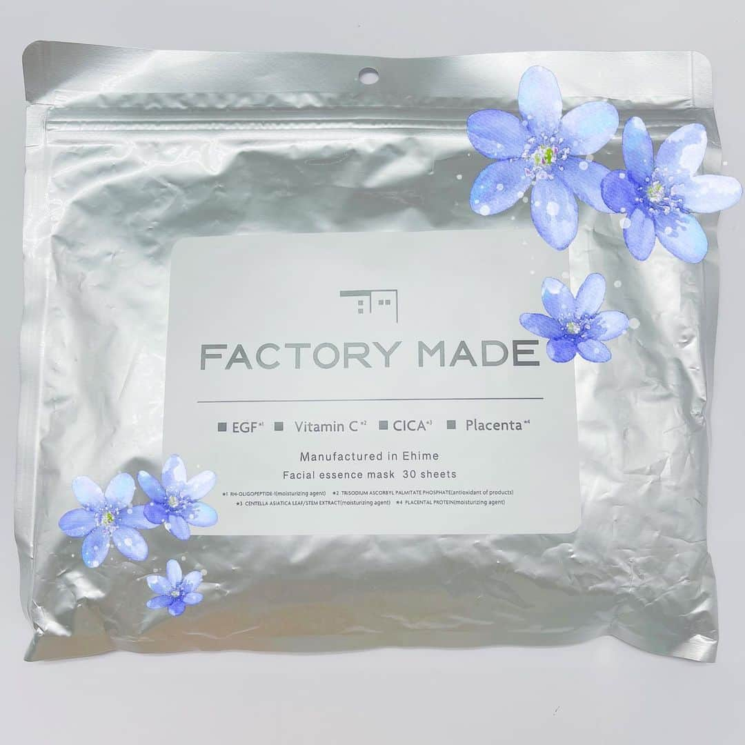 初川みなみのインスタグラム：「✨​「FACTORY MADE THE MASK」✨ ⁡ 美容液がたっぷり入ったパック💖  夜、化粧水の後にパックして、その後はいつも通りのお手入れしてるんだけど、 次の日のお肌のプルプル感が最高😆 毎日使っても罪悪感のないこのお値段はすごい！！ ⁡ ⁡ 期間限定セール中みたい😳 2,360円がセール中70％オフの688円 セール日:8月4(木)～11(木)09:59まで ※セール内容は変更になる場合がございます。  📝販売ページ https://item.rakuten.co.jp/japangalssc-shop/jm17866/  #シートマスク #化粧水マスク #保湿 #美肌 #ツヤ肌 #factorymade #楽天 #PR」