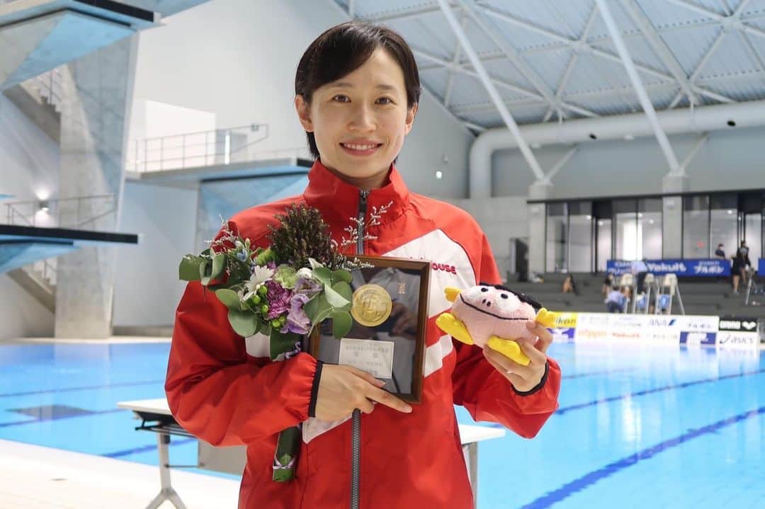 馬淵優佳のインスタグラム：「日本選手権 女子1m板飛び込み優勝🏅  沢山の方からお祝いのお言葉を頂き、本当に嬉しいです！！！  支えてくださっている皆様がいるからこそ、ここまで来ることが出来ていると心から感じています✨  まだまだこれからも頑張りますのでよろしくお願いします‼️  #日本選手権 #飛び込み #ミキハウス」