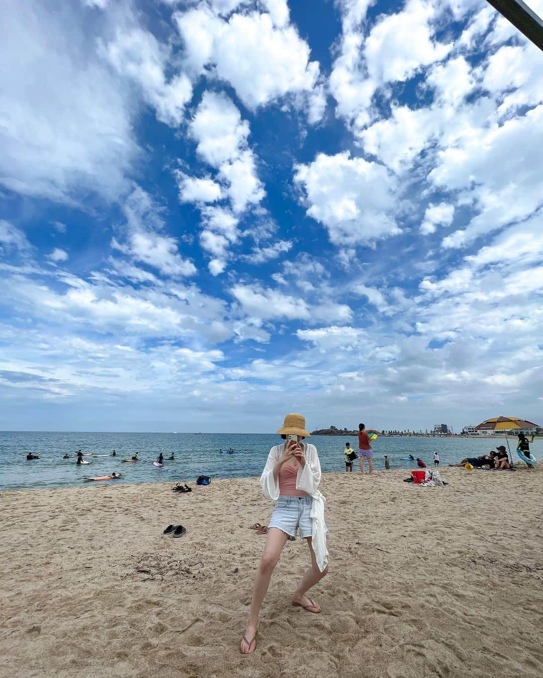 ジンジュ さんのインスタグラム写真 - (ジンジュ Instagram)「찰칵 #고성 #해수욕장」8月5日 0時58分 - shining_jinju