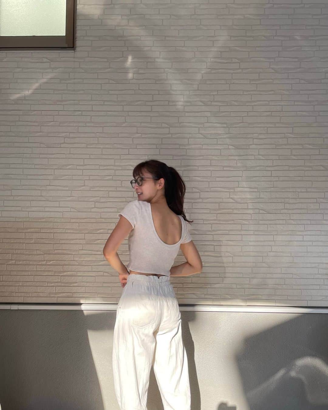 小屋春菜のインスタグラム：「💡🤍💡」
