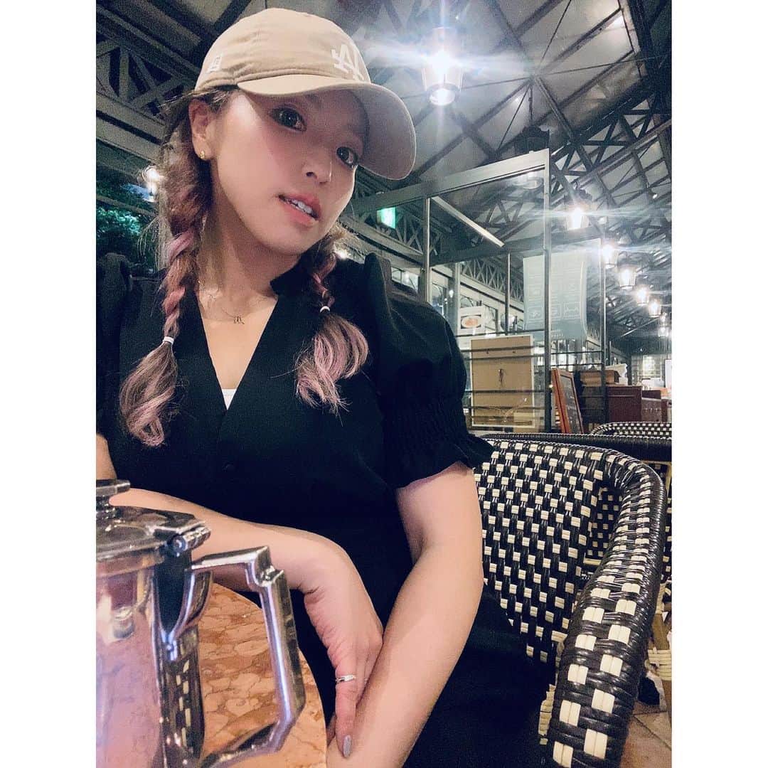 のインスタグラム：「夜はデカフェ☕️☕️☕️  #coffee #coffeetime #cafe #selfie」