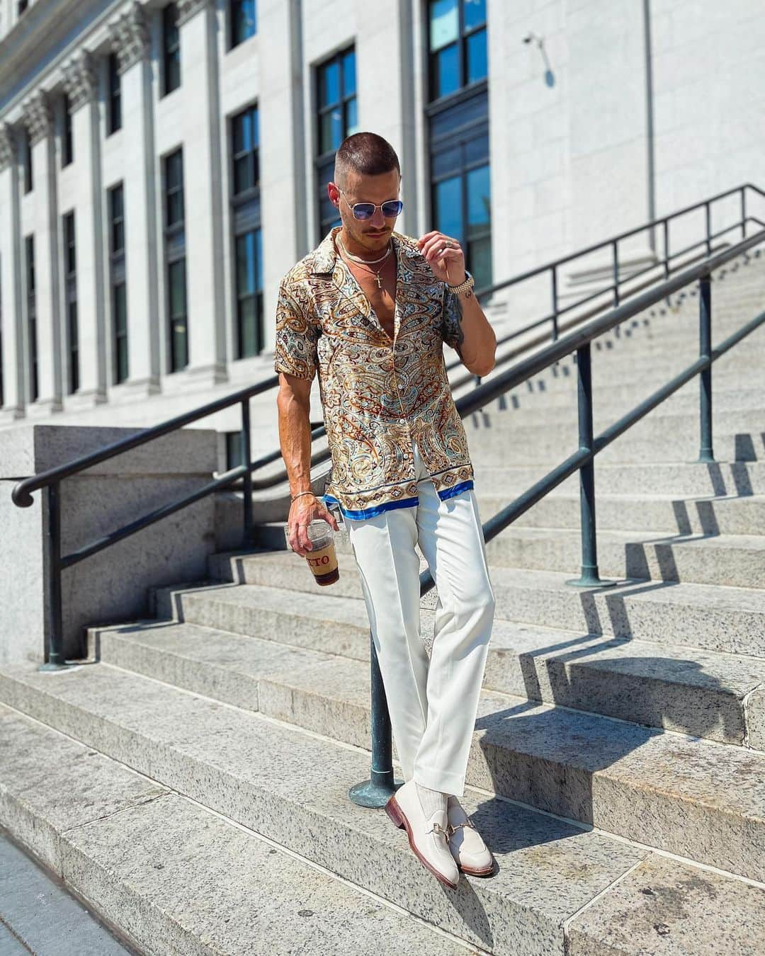 aleksmusikaのインスタグラム：「It’s hot as fug in #nyc today, @musika silk shirt and pants for the win 💦😅. #mensdesigner #nyc #hotashelloutside #menscouture」