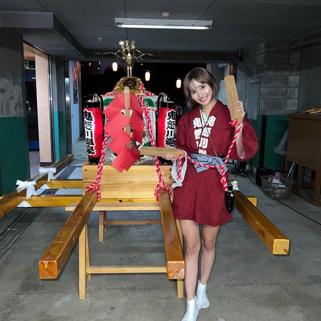 のインスタグラム：「. だいぶ時差ですが、 🏮鬼怒川温泉にて "龍王祭" 参加してきました♡  友達が司会をしてたのと 歌う友達がいたので 2人の応援しに行ってきましたꉂꉂ📢 . お祭りなんて参加したの ほんとに久しぶりすぎて いい思い出になりました😭✨ . そして、女神輿まで 担がせていただいて 初めてのお神輿だったので 貴重な体験を させてもらいました🫢💓 . ゆうこさん、ちぬ ほんとにありがとう🫶🏻💕  #夏の思い出」
