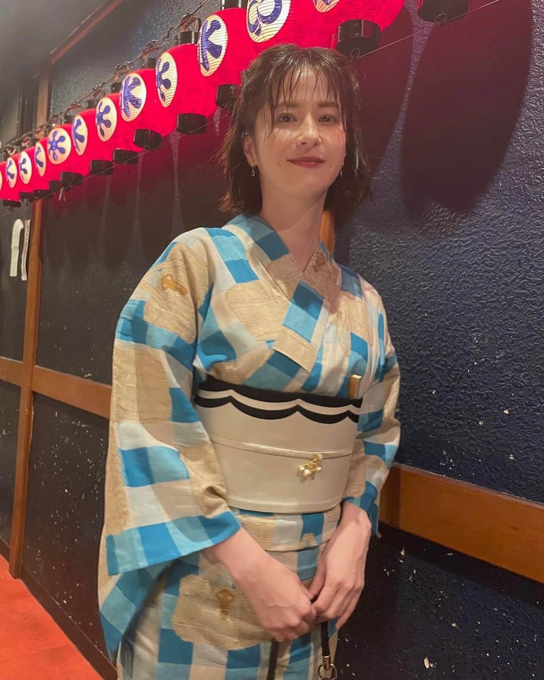 松本若菜のインスタグラム：「浴衣。  よーく見るとカゴバックの柄❤️  きゃわたん😍  👘💎タグ付けしてます🏷」