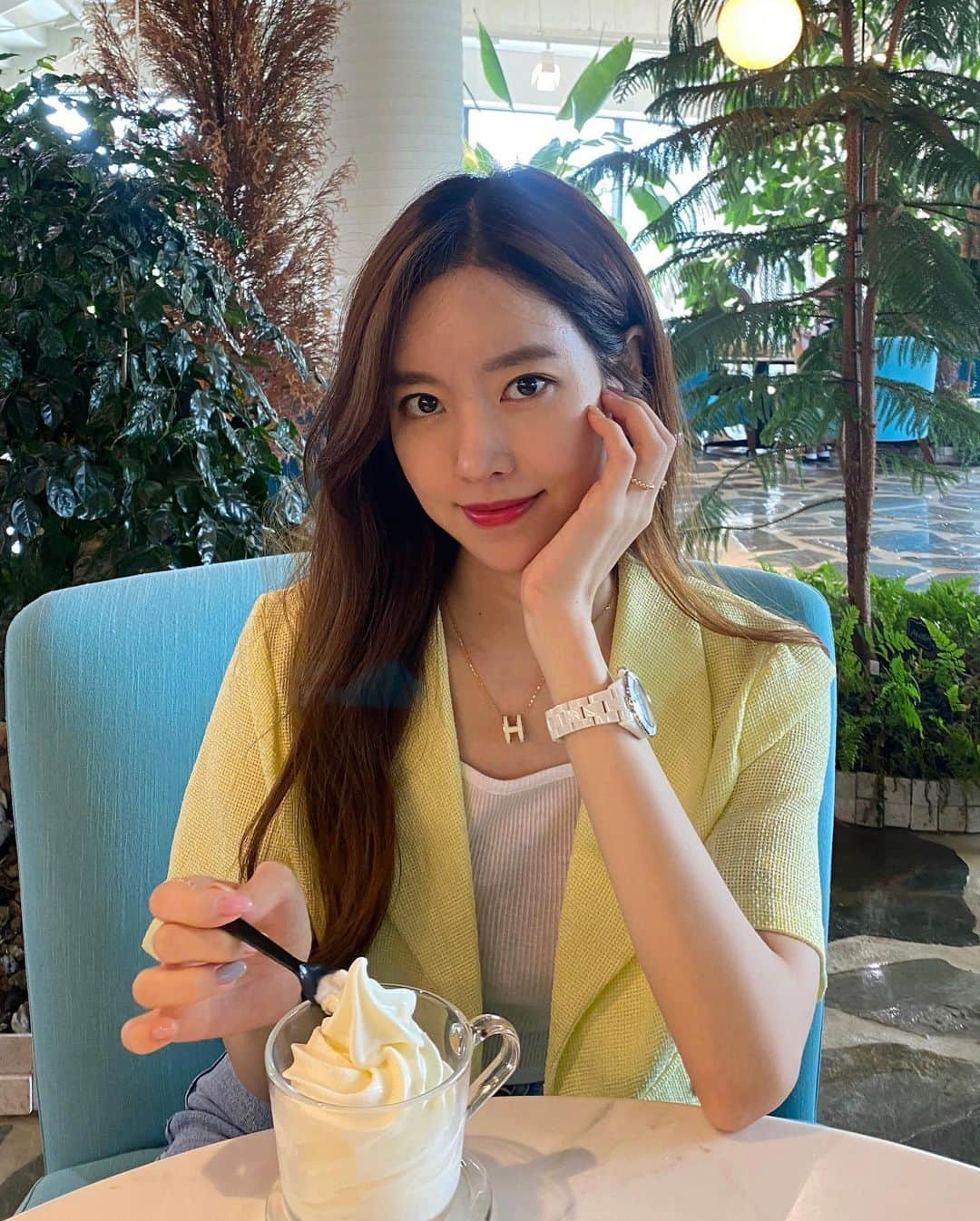 チン・セヨンさんのインスタグラム写真 - (チン・セヨンInstagram)「더웡🥲🍧」8月5日 15時17分 - jinseyun.go