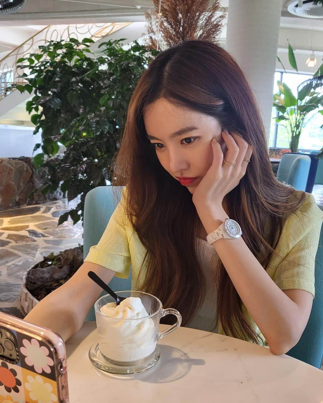 チン・セヨンさんのインスタグラム写真 - (チン・セヨンInstagram)「더웡🥲🍧」8月5日 15時17分 - jinseyun.go