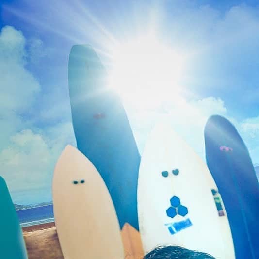 てつやのインスタグラム：「2022.8.5 21:00〜 「888月 〜夏にも程がある〜」 Official Music video 全世界同時公開」