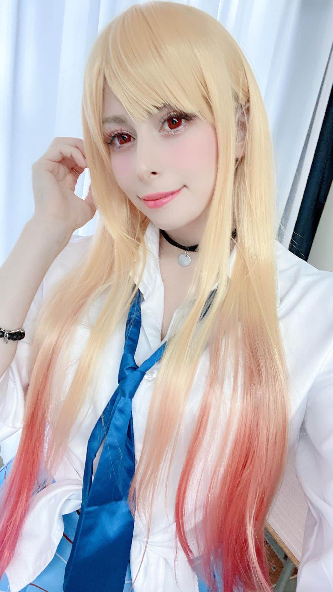 ユリコ・タイガーのインスタグラム：「YOUR WAIFU 🫵 new Cosplay uploaded on my p4treon and Ko-Fi!!   #bisquedoll #kitagawamarin #着せ恋 #コスプレ #cosplay #anime #waifu #animegirl #otaku」