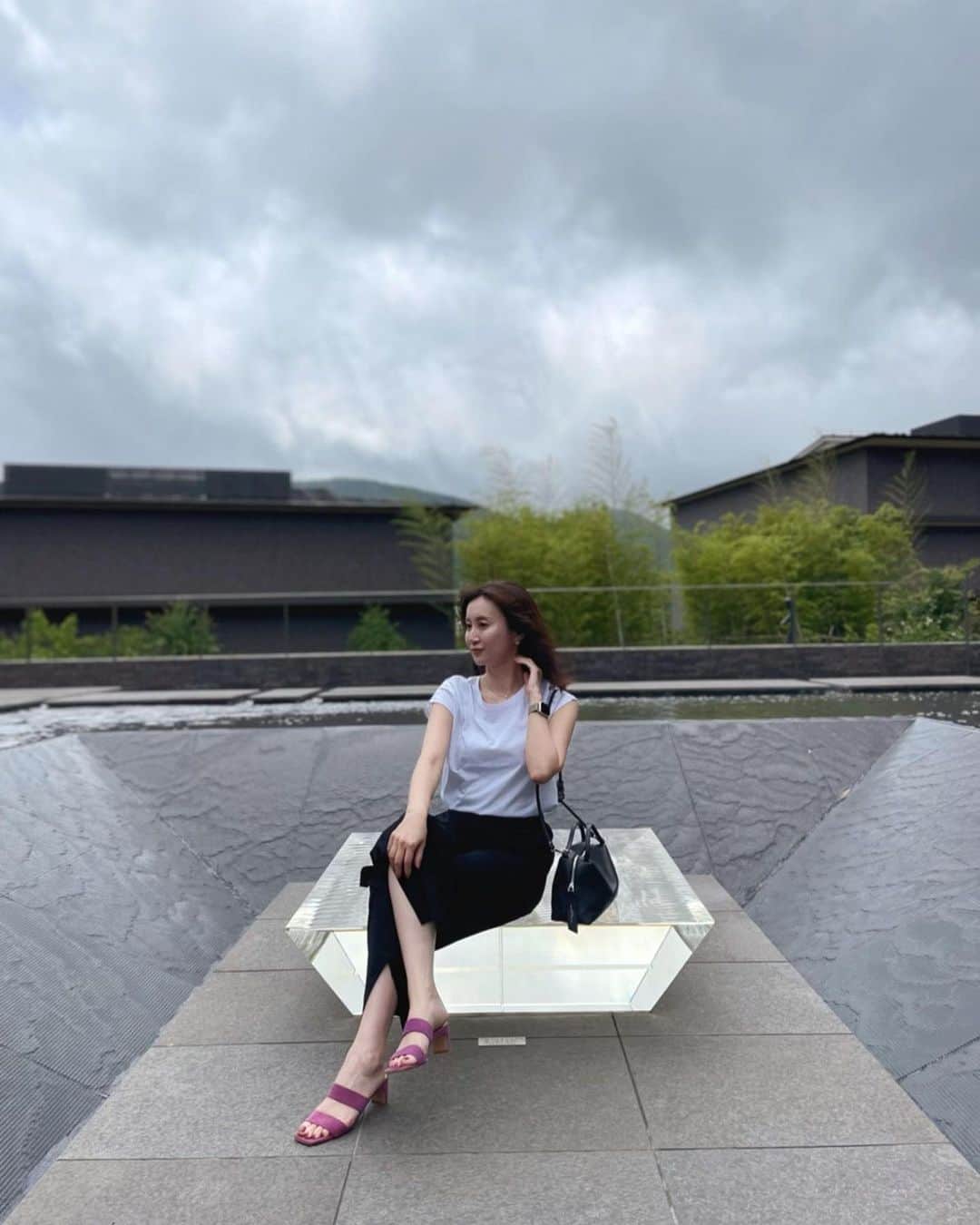 川本彩のインスタグラム：「晴れと雨の狭間を楽しむ旅🍃  #箱根 #箱根強羅 #佳ら久 #箱根旅行」