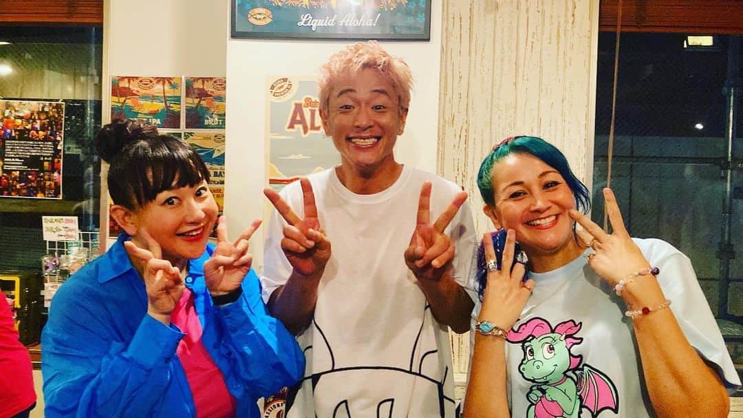 永井佑一郎のインスタグラム：「姉やん達のライブを見させてもろいました🍣  楽しいお時間ありがとうございました😊  #ハイカロリーズ」