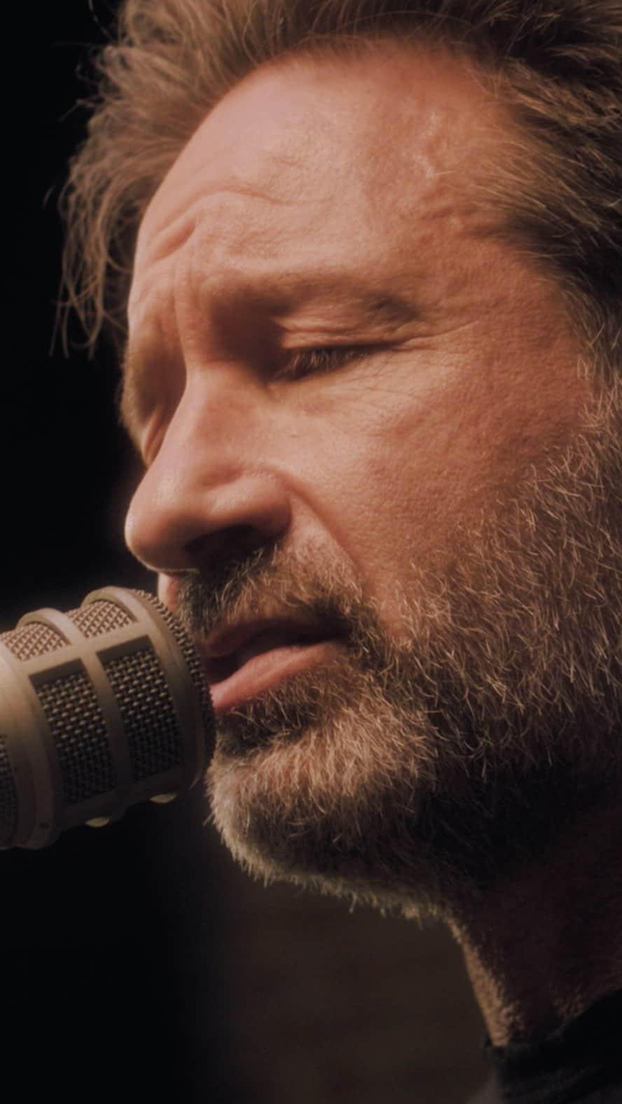 デイヴィッド・ドゥカヴニーのインスタグラム：「'Gestureland' is out now on vinyl.  To celebrate, we'll be sharing a few in-studio performances. First up is "Layin' on the Tracks,” filmed at Atomic Sound in Brooklyn, NY.  #Gestureland」