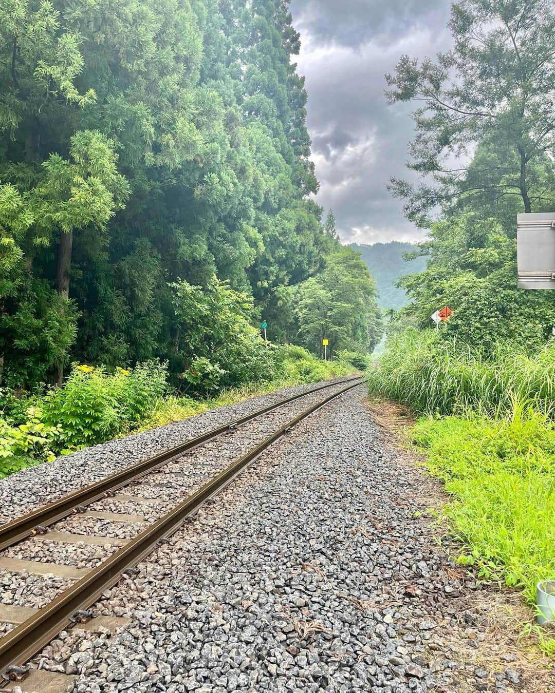角谷暁子のインスタグラム：「スタンドバイミー。 取材でお邪魔しました🚃🚃」