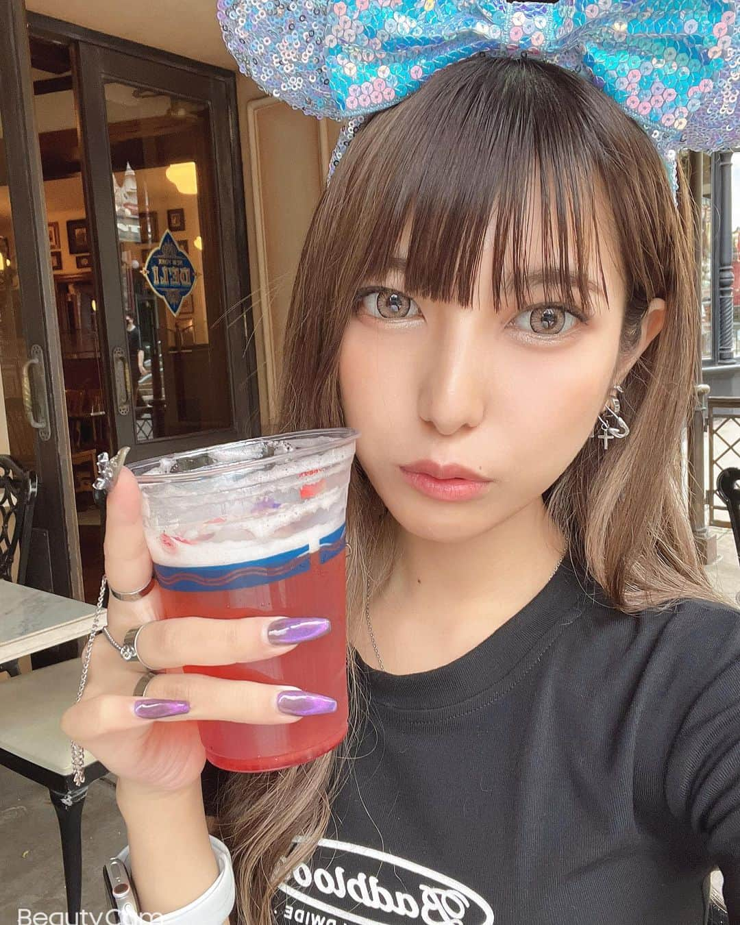 春咲りょうのインスタグラム：「🍻  #disney #disneysea」