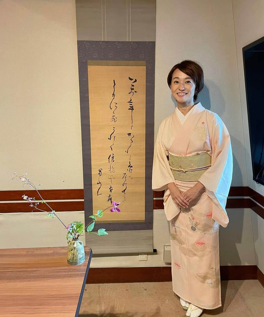 住吉美紀のインスタグラム：「ここ数年でいちばんくらい緊張した収録が無事に終了。 楽しみな分、尊敬や憧れが大きい分、当日が近づくほどに緊張が高まり。 ここ1か月ほどきょうのことばかり考え、準備をしつつて生きていた。  結果、準備してよかったと噛みしめる、大感動のひとときとなりました。  ご出演いただいた方が笑顔でお帰りになる姿はインタビュアー冥利に尽きる。  ホッとして、ちょっと放心状態であります。  #インタビューは一期一会 #BlueOcean」