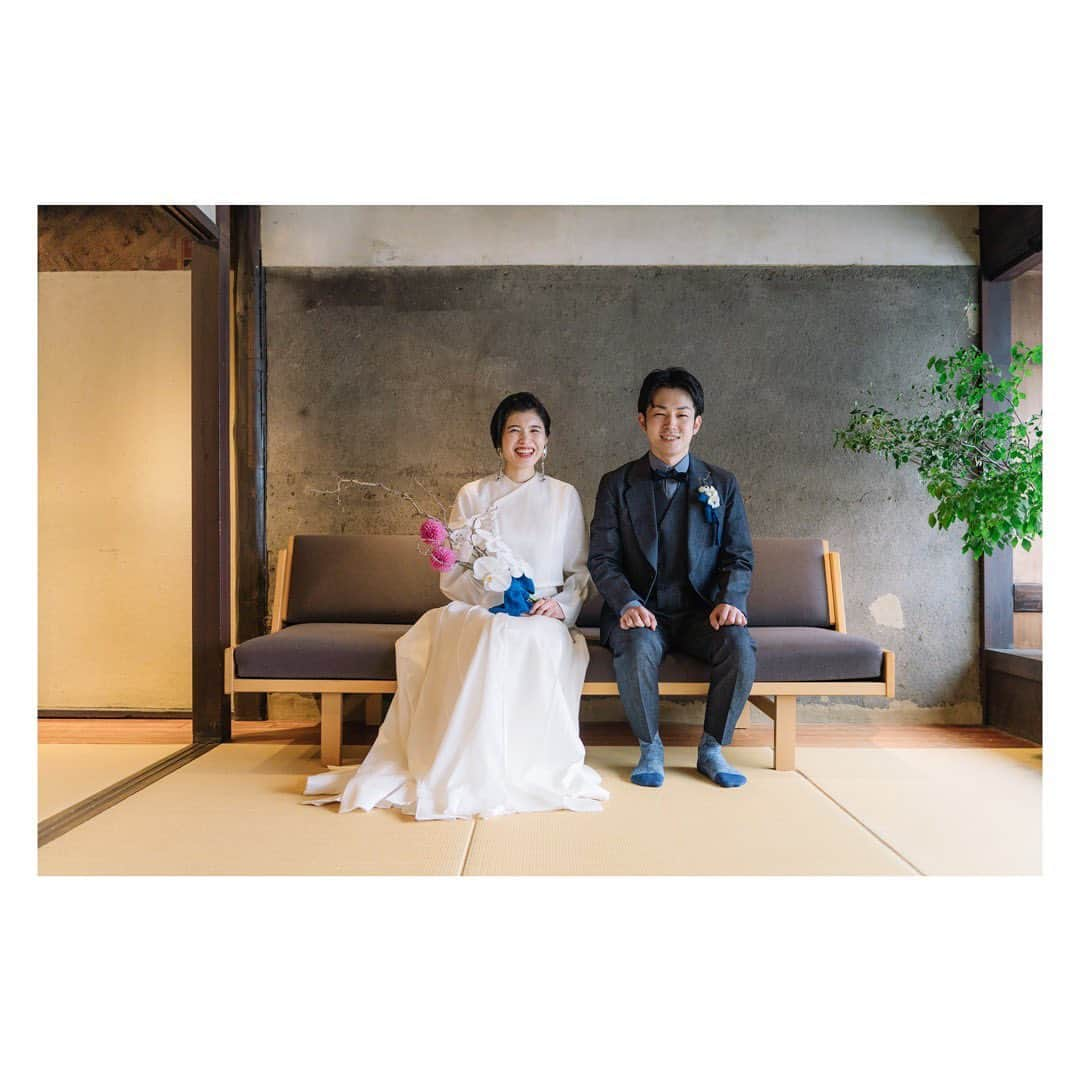 lso_wdさんのインスタグラム写真 - (lso_wdInstagram)「produced by @life_style_order ⁡ Groom's costume... 結婚式のカジュアルな新郎衣装をオーダーメイドでお仕立て致します。  レンタル @lso_closet  オーダー @life_style_order  ※完全予約制での受付となります。  オンラインショップ ▷▷▷ shop.lifestyleorder.com ----------------------------------------- ※東京目黒の店舗は完全予約制となります -----------------------------------------  #新郎 #新郎衣装 #前撮り #家族婚 #フォトウェディング #少人数結婚式 #ウェディングフォト #ウェディングスーツ #レンタルタキシード #オーダータキシード #タキシード #プレ花嫁 #2022夏婚 #2022秋婚 #2022冬婚」8月6日 20時10分 - lso_wd