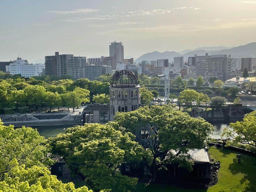 木村文子さんのインスタグラム写真 - (木村文子Instagram)「. 2022.08.06 77回目の広島原爆の日を迎えました。 1日でも早く平和な世界になりますように。 #広島 #平和記念公園 #広島原爆の日  #peace #hiroshima #0806」8月6日 20時30分 - kimura.ayako