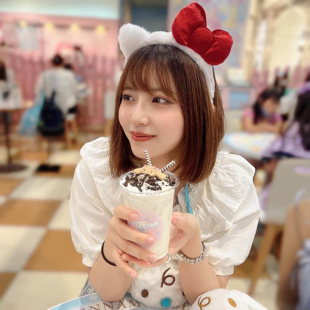 斎藤まりなのインスタグラム：「ピューロランド🫶 推しはみるくです #もぐもぐまりぴ #ピューロランド #サンリオピューロランド #サンリオ」