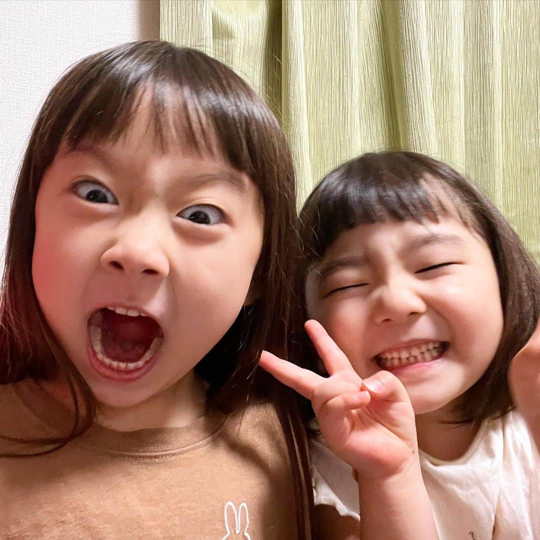 ゆうひなたのインスタグラム：「. . . また自撮り増えてたwww こんなんわろてまうやんwww 元気出たわありがとう😂❤️❤️. . .」