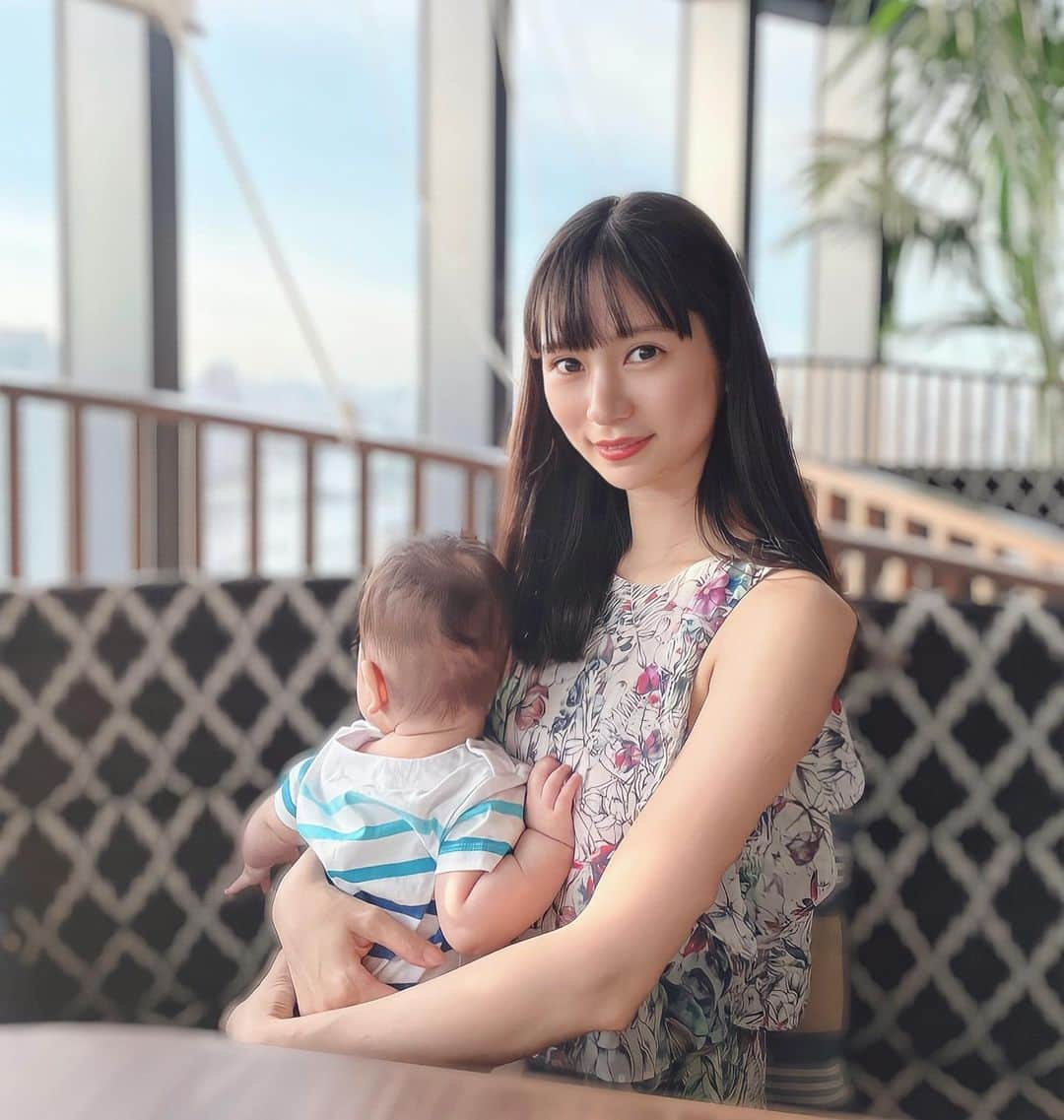 高瀬友規奈のインスタグラム：「Thank you all for the birthday wishes and so many loves on July31st! It was my first birthday after being a mom and couldn’t be happier than spending it with my family❤️ I’m just grateful for having all my sweet family and amazing friends around me, having dreams I want to achieve through my life, having fun things to do all the time! Let’s see how much interesting year ahead of me😉 ・ ・ ・ 7月31日はお誕生日でした🫶🏻 母になって初めての誕生日、家族で過ごせたことが何よりですね😌 毎年楽しい人生を更新し続けている気がします。なんて幸せ！ #leogirl」