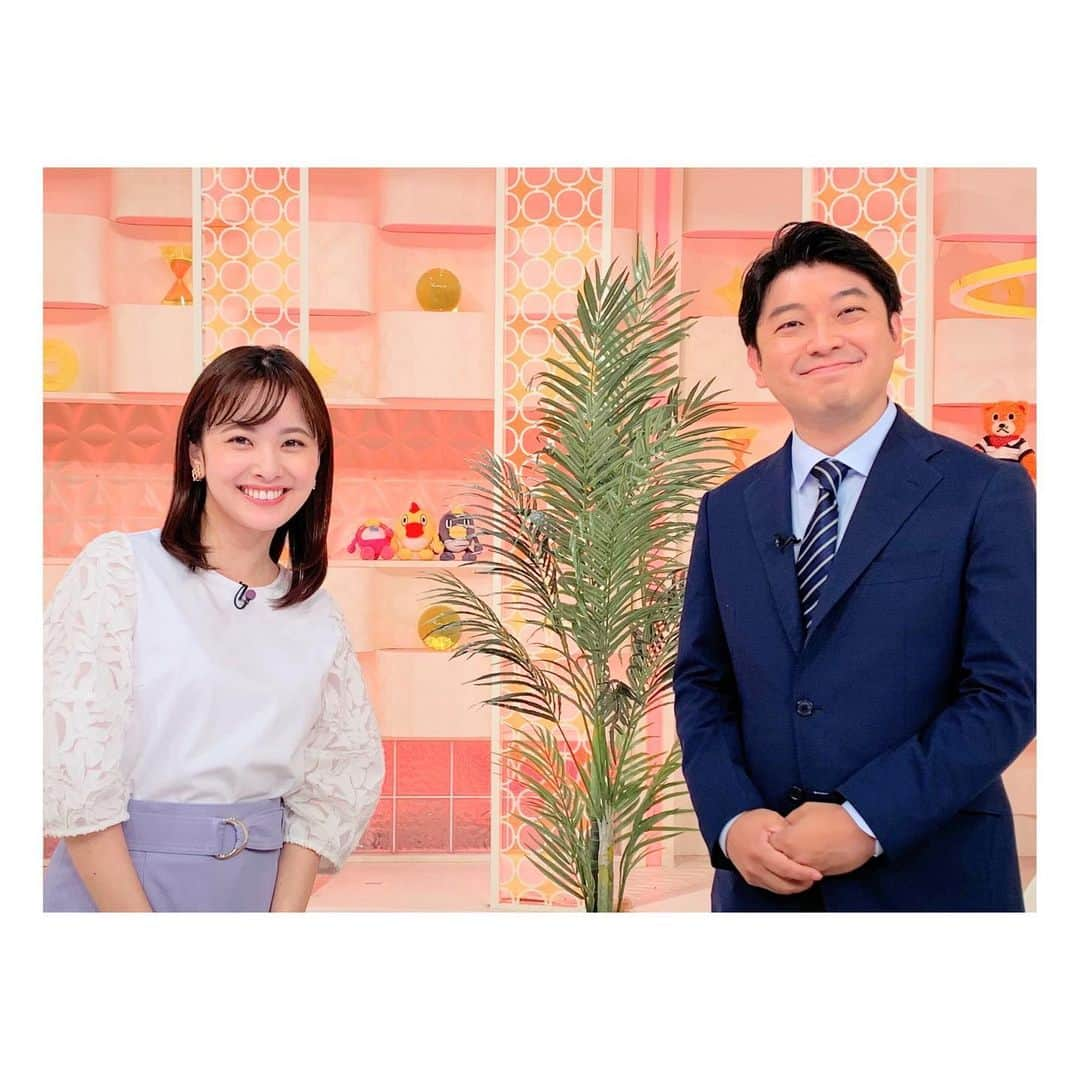 河出奈都美さんのインスタグラム写真 - (河出奈都美Instagram)「. 「日テレアップDate」 藤田アナと一緒にMCを担当いたしました♪  新人の頃、研修に密着してもらったのが 懐かしいですな…(´；ω；`)  ナレーションは何度もあったんですが、 スタジオは意外にも初めましてでした(*'ω'*)  #日テレアップDate #時間帯的に #シューイチのOA準備中によく見てます #ぽつリンが倒れてた #このあと直してあげました  #日本テレビ #アナウンサー #藤田大介 アナ #河出奈都美」8月7日 14時01分 - kawade_natsumi