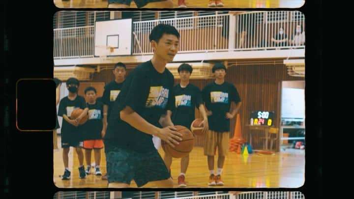 石井講祐のインスタグラム：「SAMURAICAMP2022 @潮止中学校🏀 🎥　@moto_graphys  👕　@b_funabashi  👟　@asics_japan  #サムライキャンプ #石井講祐 #SAMURAICAMP #シュート力アップ #潮止中学校」