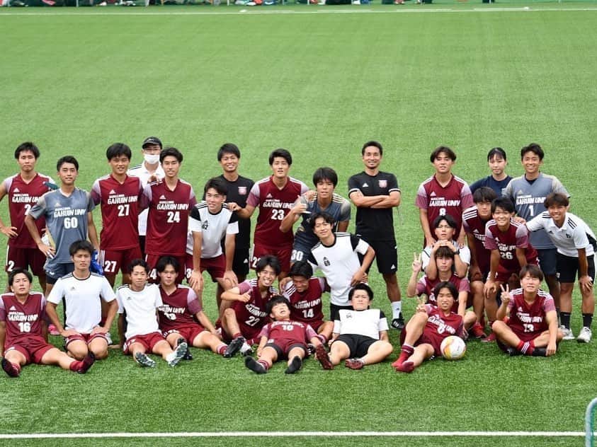 太田康介さんのインスタグラム写真 - (太田康介Instagram)「皆さんご無沙汰しております。 太田康介元気に過ごしております。  FC町田ゼルビアに似たような名前の選手が加入したので少し自分の周りがザワつきましたが私は指導者の道で頑張っております。  前半戦終了し、  なかなか結果はついてこないけど日々努力して成長あるのみ！！  朝5時半からグランドに立つ毎日も慣れてきたな。笑  後半戦も頑張ります💪💪💪  #金沢学院大学 #FC町田ゼルビア #おおたこうすけ #じゃない方 #山藤も頑張ってますよ #冷静な顔して #鬼のようなトレーニング #後半戦も頑張ろう #これも見てるであろう選手の皆さん #オフ明け楽しみだね🏃💨」8月7日 18時51分 - kosukeota.7