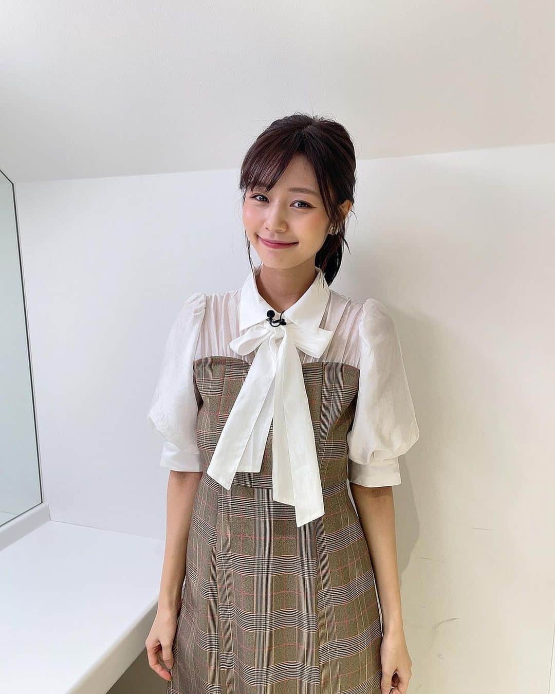 杉浦みずきのインスタグラム：「. とっても可愛かった今日のワンピース❤︎ ・ ・ ワンピース @willselection_official  イヤリング @osewaya_official  パンプス @dianashoespress  #衣装 #ワンピース #チェックワンピース #willselection」