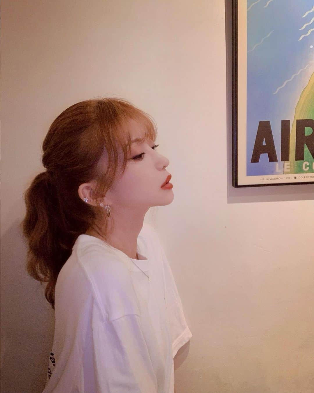 加賀美早紀のインスタグラム：「ショー終わりに🍸 プロのモデルさん方に囲まれると私はコビトの様でした。 今日沢山食べた  追記 因みに女性モデルさん175cm以上が殆ど 男性モデルさん184cm以上(その方曰く「自分小さい方なんです」って) 今まで身長とか気にして生きた事無かったけど色々あるんだなあと勉強になった でも背の低めなモデルさんも皆が皆とても素敵でした☺︎ そして私はやっぱり背が高い人間が好きです。」