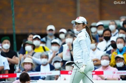 のインスタグラム：「2022.meijiカップ  今週も応援ありがとうございました💦  なんとか予選通過、しかできなかったゴルフでした。  今週は1度も赤字を見れなかった、戻すので精一杯でした😞😞  耐える力は大事、コツコツと積み重ねてレベルアップ頑張ります😤💪」