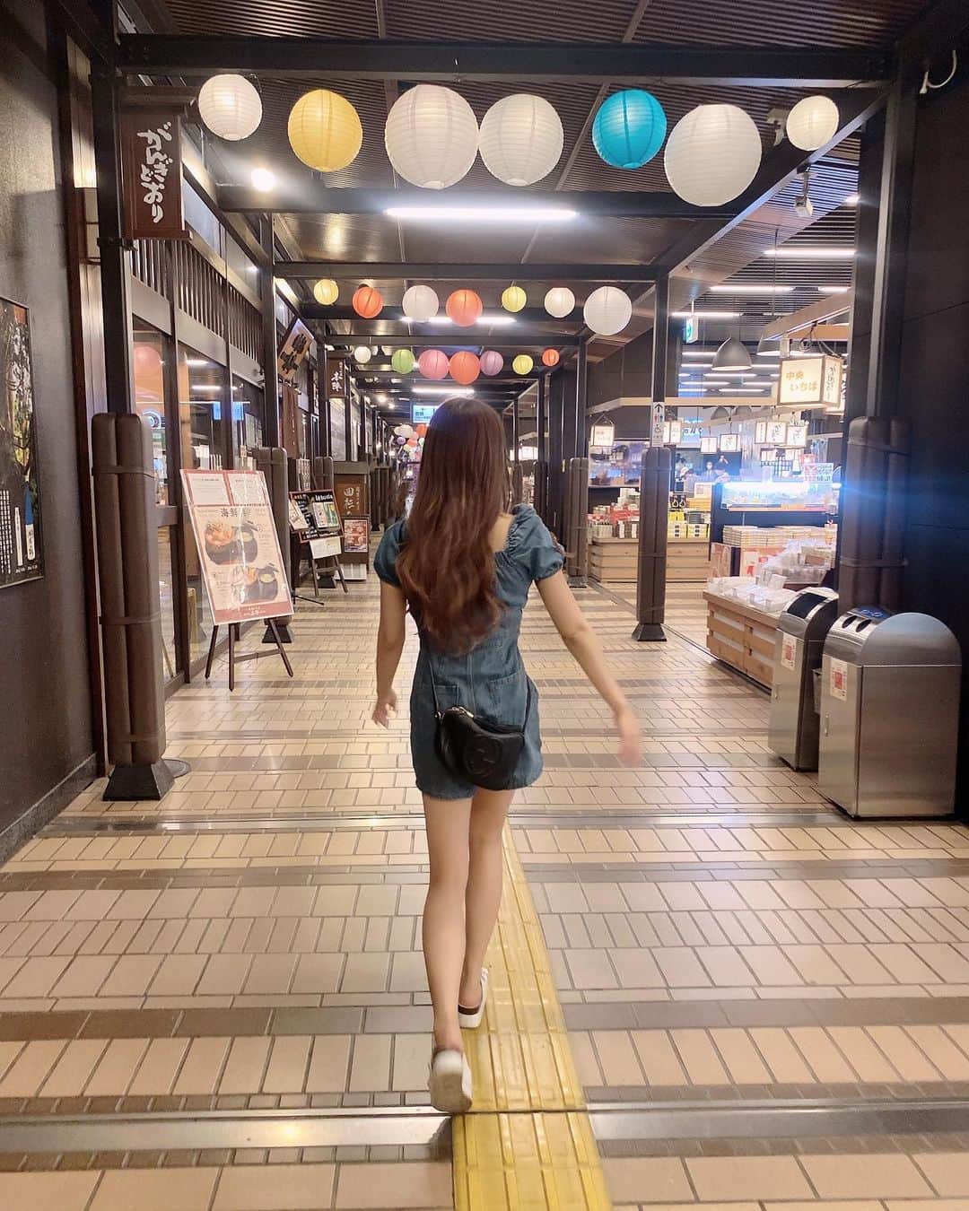 のインスタグラム：「どーこだ」