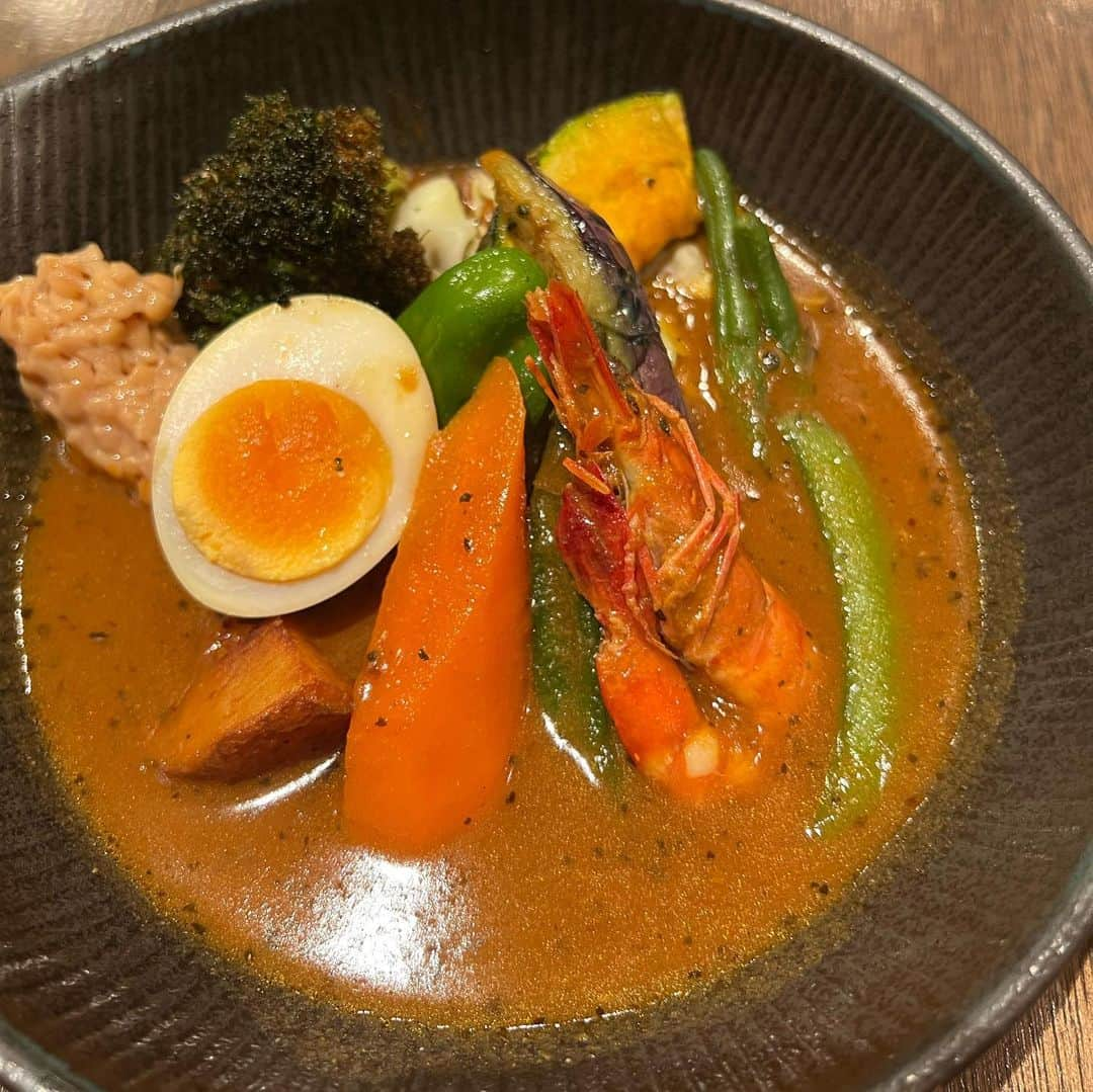 笠りつ子さんのインスタグラム写真 - (笠りつ子Instagram)「おつカレー🍛ライス  Meijiのこのマスク良き🥸💓」8月7日 21時48分 - ryuritsuko