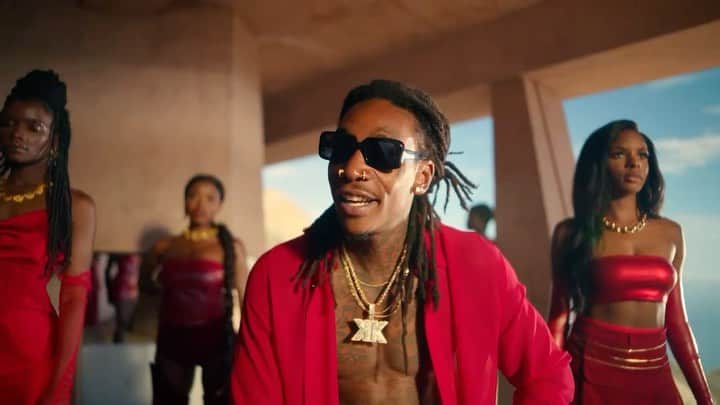 ウィズ・カリファのインスタグラム：「BAD ASS BITCHES VIDEO OUT NOW 💃🏽💃🏽💃🏽 #Mutilverse #WizzleMania #Bab」